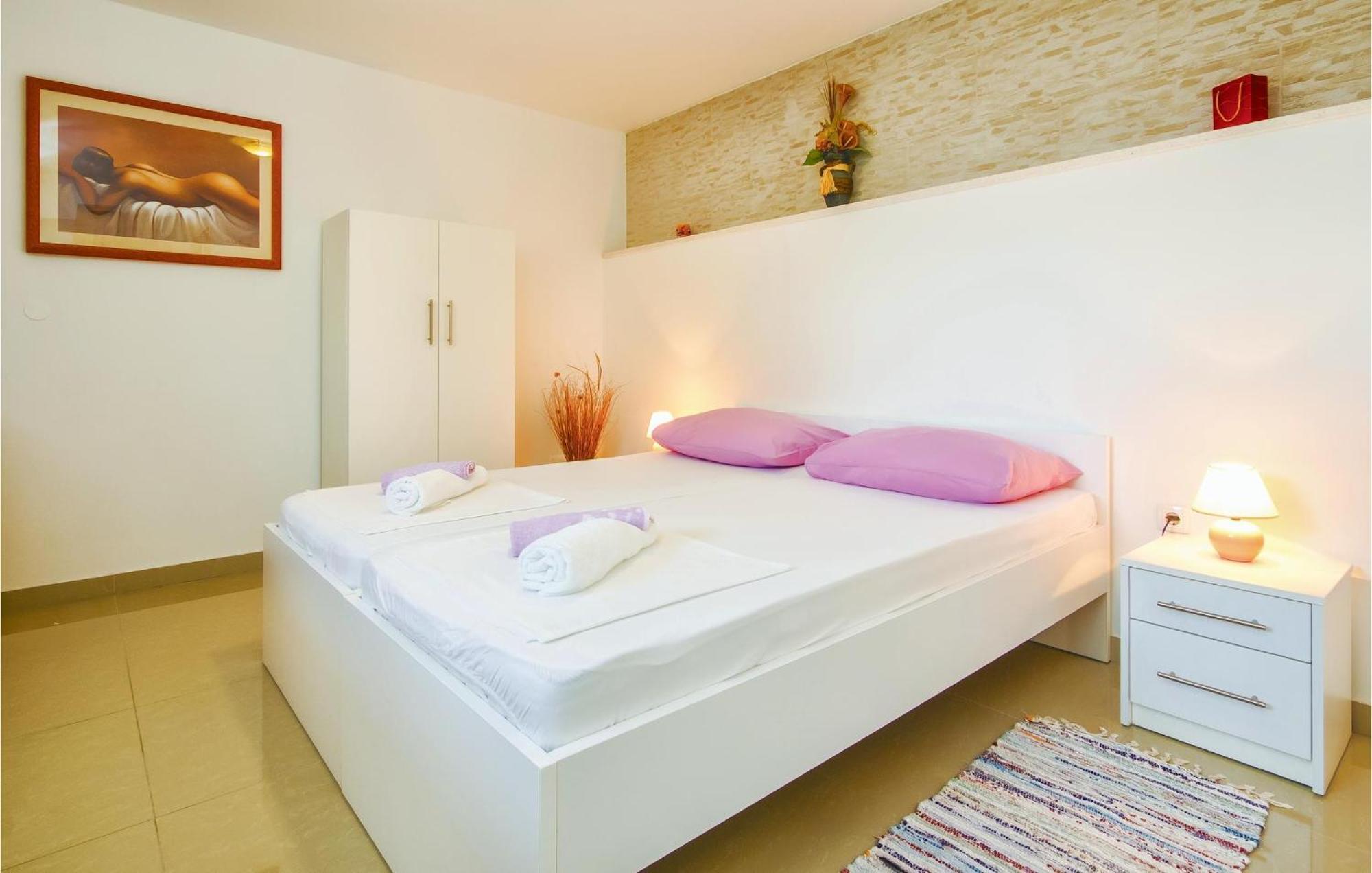 Nice Apartment In Mali Rat With Wifi Sumpetar Bagian luar foto
