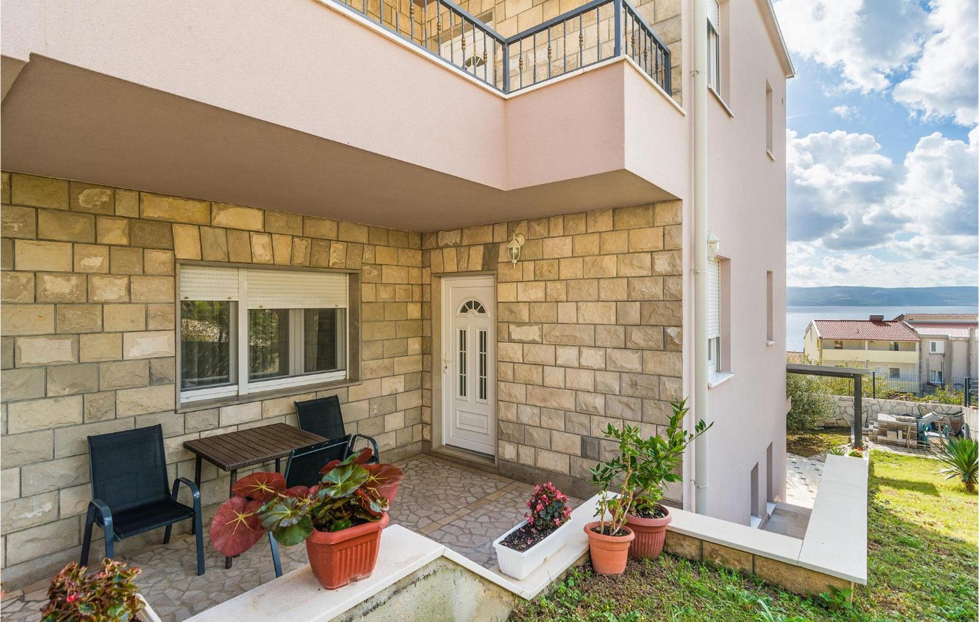 Nice Apartment In Mali Rat With Wifi Sumpetar Bagian luar foto
